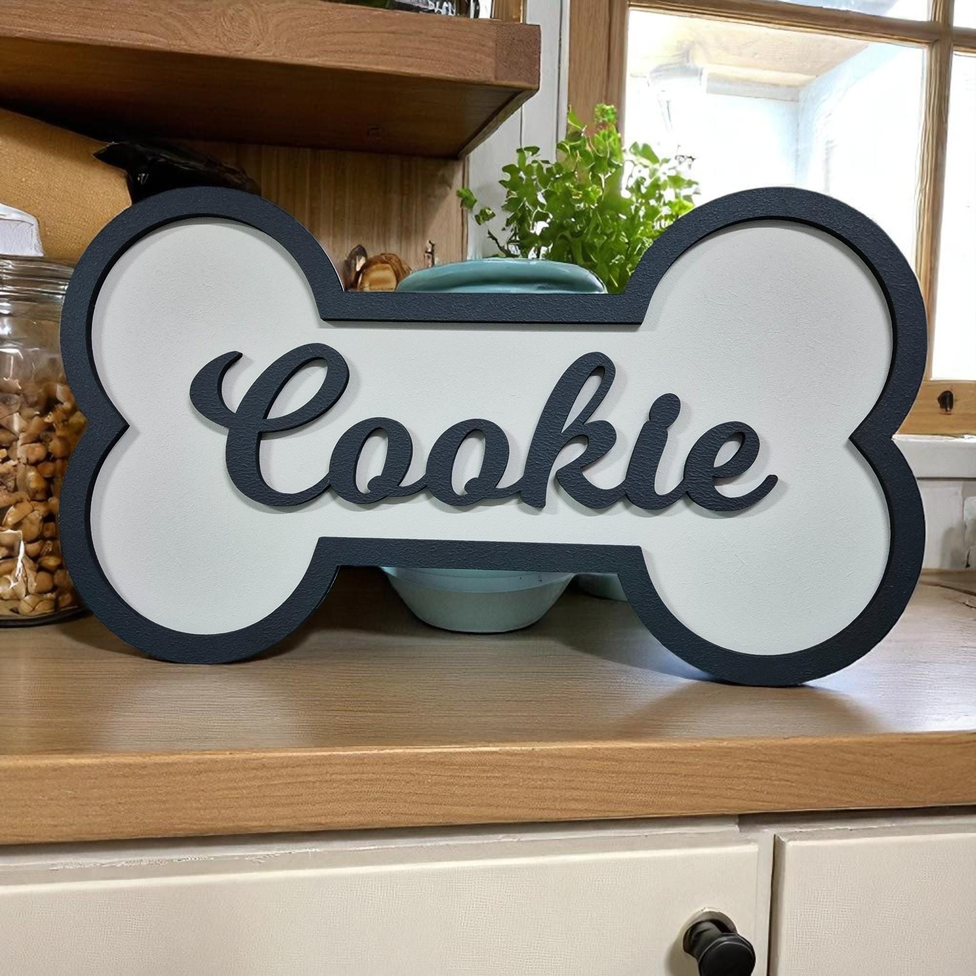 Personalized Dog Bone Name Sign: Hand-Painted Wooden Pet Plaque